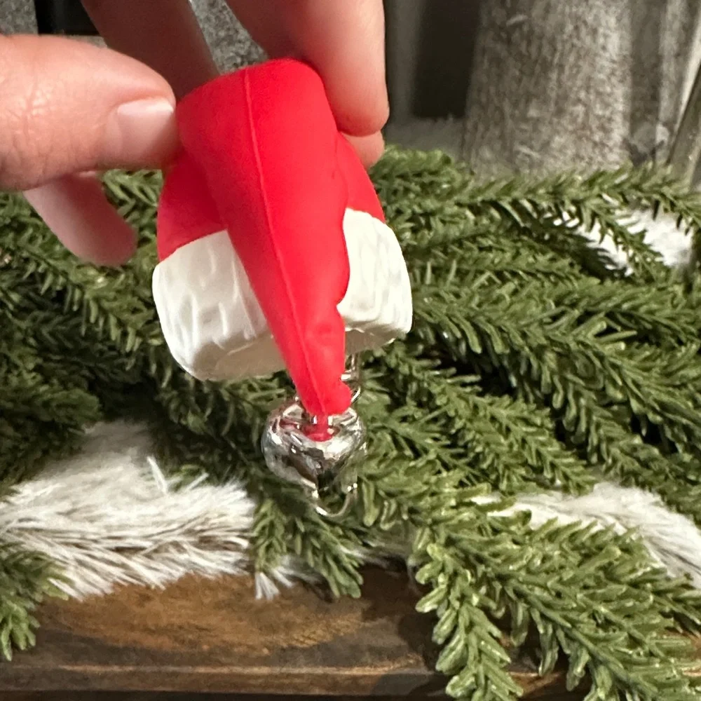 Bath & Body Works Red and White Santa Hat PocketBac Holder
